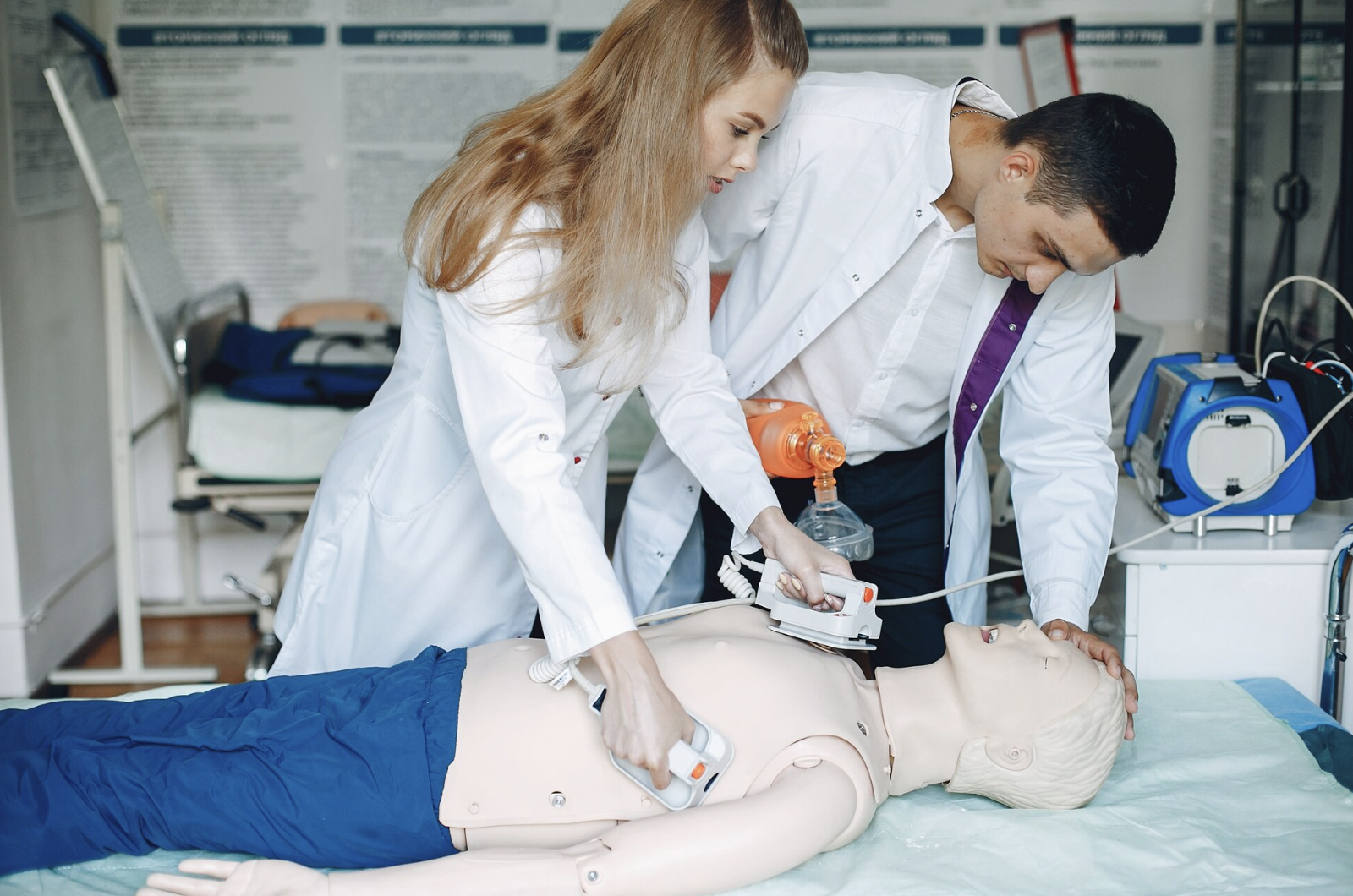 From Zero to Life Saver A Complete Guide to CPR Certification and Its Real World Impact