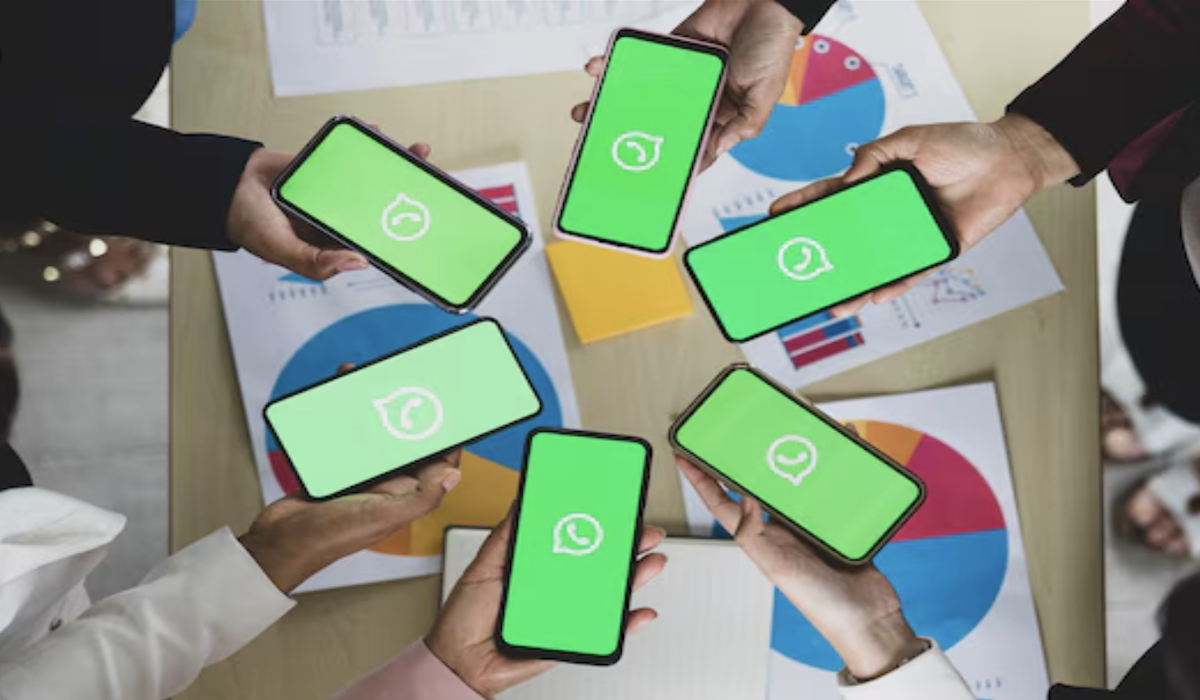 WhatsApp’s Biggest iPhone Upgrade Yet Native Multi Account Switching Arrives in Beta