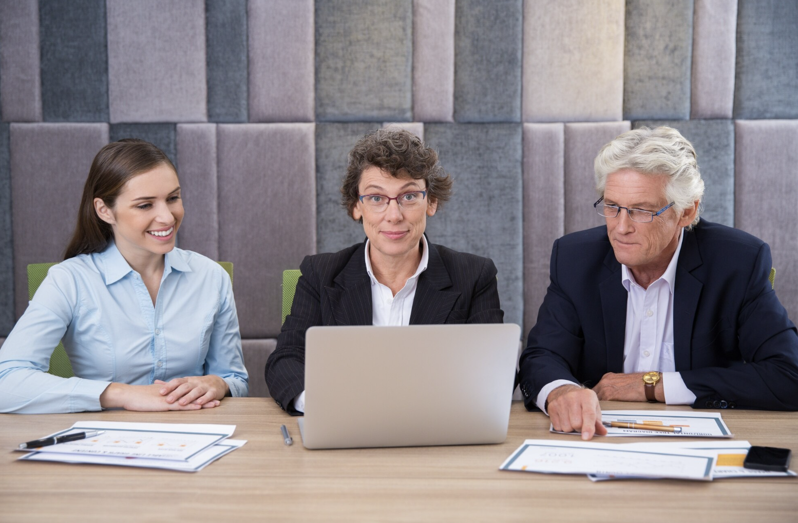 How Licensed Accounting Experts Preserve Financial Continuity Across Generations