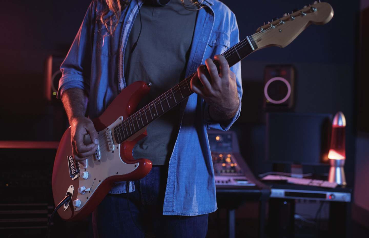 Electric Guitars Shaping Modern Music Genres and Cultural Soundscapes