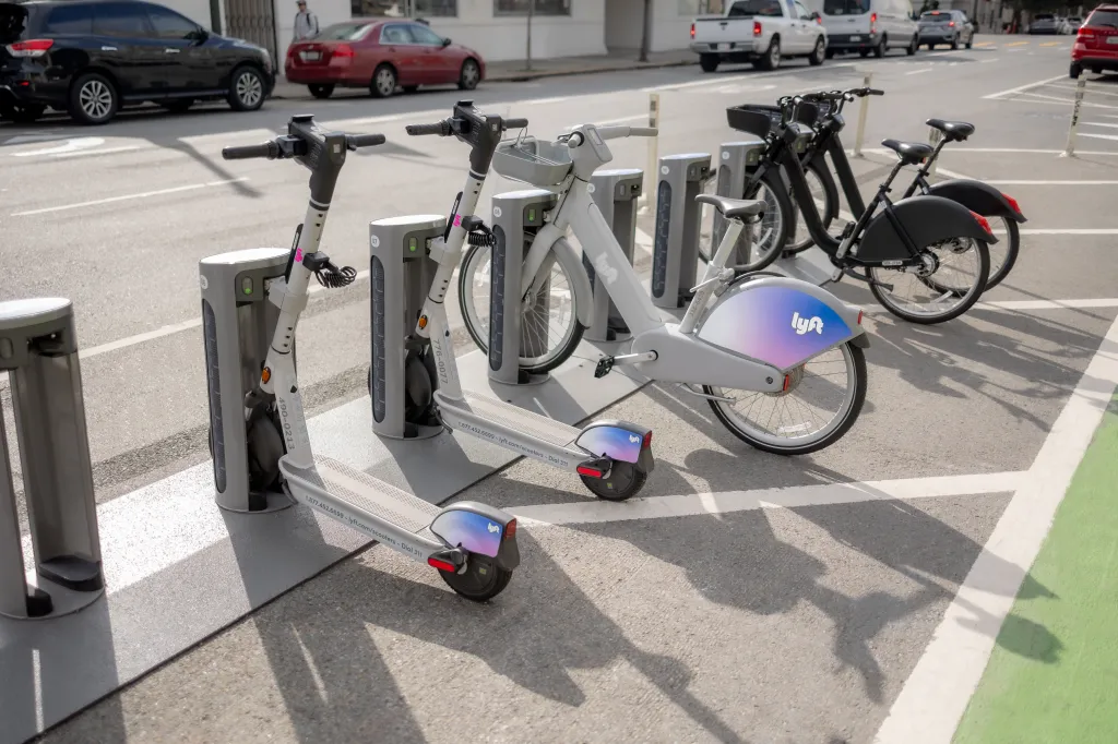 Micromobility: How E-Bikes and Scooters Are Reshaping Cities 