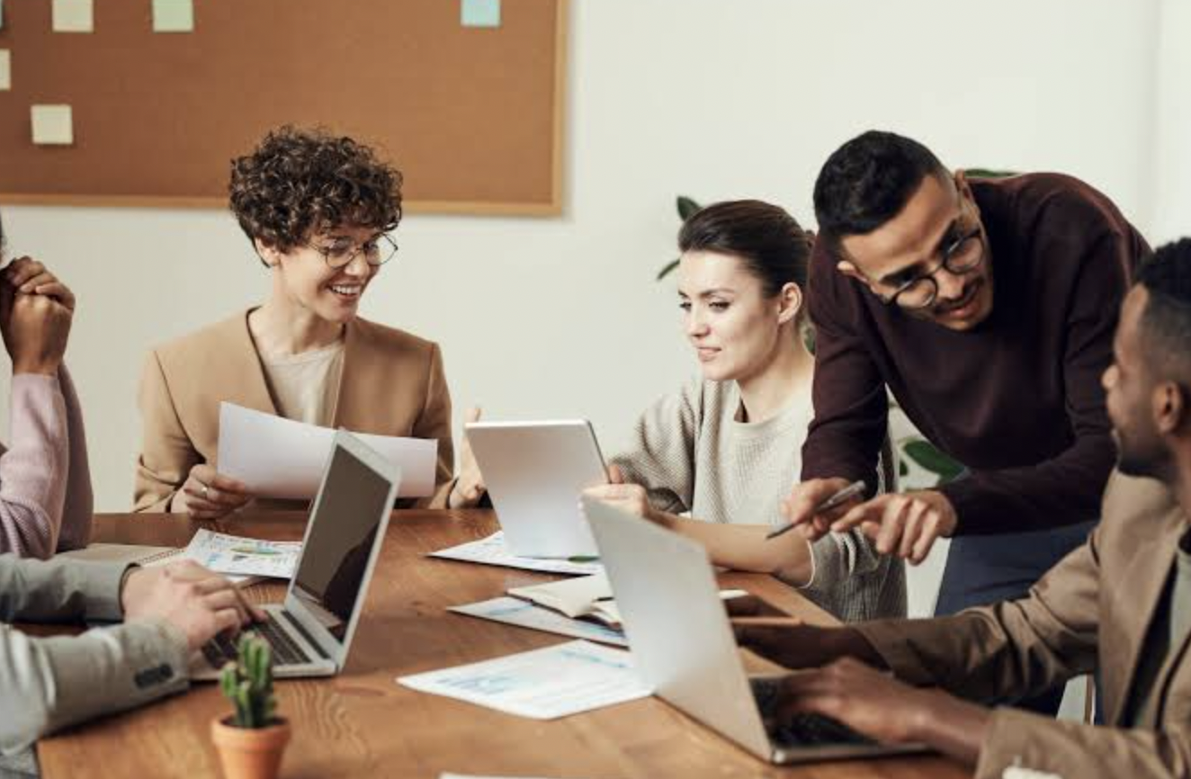 Return-to-Office Badge Swiping: How Companies Are Measuring Attendance 